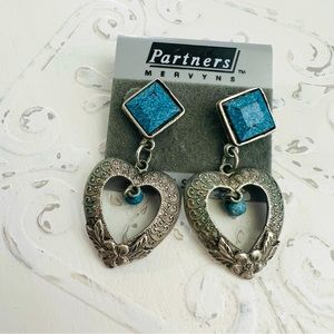 🤍 Beautiful Floral Silver & Blue Heart Earrings